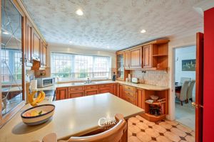 Kitchen- click for photo gallery